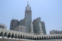 西安最新的新冠疫情(西安多名感染者轨迹公布！涉医院、酒店、公厕、核酸检测点……)