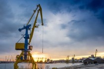 烟台货运码头(探访山东港口烟台港专业件杂货“万能码头”：以绿色力量开启国际件杂货物流新篇章)