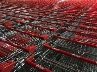 国际物流的五大物流巨头(全球物流企业“营收王”：收入超过6500亿元，4家中国企业进前十)