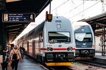 深圳到郑州的普通火车(深圳开往东北超快列车，3895km，停惠州，沈阳)