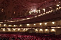 上海展览中心地址(200+老字号空降展览中心！懂经上海人每年都要来买！附必买清单+隐藏优惠)