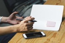 手机麻将神器(“网上麻将馆”生意的暴利与麻烦)