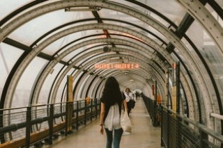 北京到南宁高铁多长时间(我是北京人，在广西南宁待了2天，憋不住想说说我的感受和疑问。)