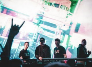 全球确诊超33万(最新世界排名：斯佳辉重返top16了，张安达被反超，丁俊晖还是第7)