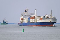 国际物流免税吗(小额包裹不再免税 美关税新规冲击跨境物流)