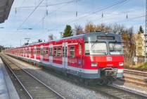 深圳到西安火车时刻表(深圳开往大西北列车，3045km，经惠州，西安方向)