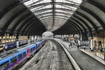 上海到青岛高铁时刻表(最低4折！1300余趟动车组列车票加大打折力度)